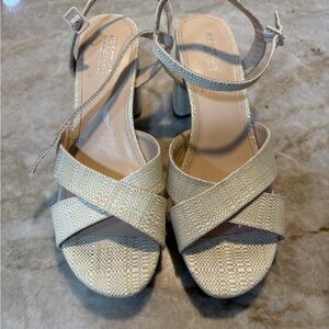 Reaction Kenneth Cole Cream Textured Heels